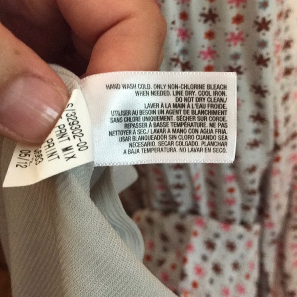 Old Navy Maxi Dress - Picture 7 of 7